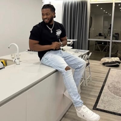 Doctorseyi's profile picture. Social Media Manager | An Entrepreneur | Human Anatomist, Forester, and Wildlife expert