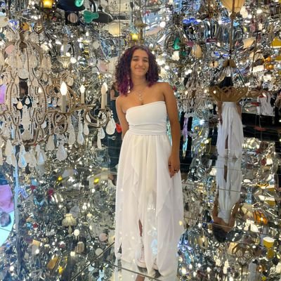 Beapultrini's profile picture. 🌈 
ᴅs³|Etec ɴ.ᴏ | mentirosa, hipócrita e de meias