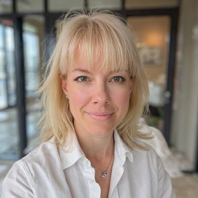 AngelaJoyUGC's profile picture. 40+ lifestyle creator | UGC that turns real use into real trust.
Outdoors • Wellness • Home • Everyday gear.
🎥 Samples ↓ | 💌 collabs@theangelajoy.com