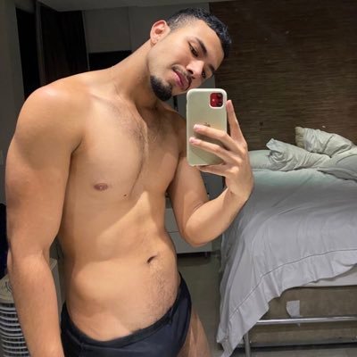 babygusta_'s profile picture. barbz