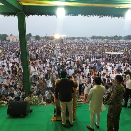 PacharMahe24997's profile picture. 