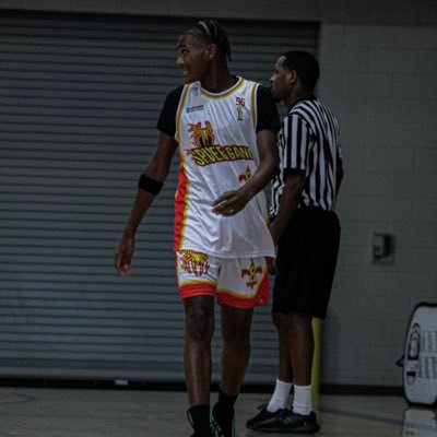 jarenjury14's profile picture. Height : 5’10 Graduation class : 2029 Position : SF School : Warren Easton GPA :2.88 Gmail :JuryJaren1@gmail.com