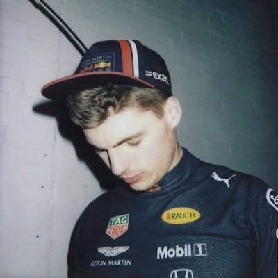 maxv33goat's profile picture. 