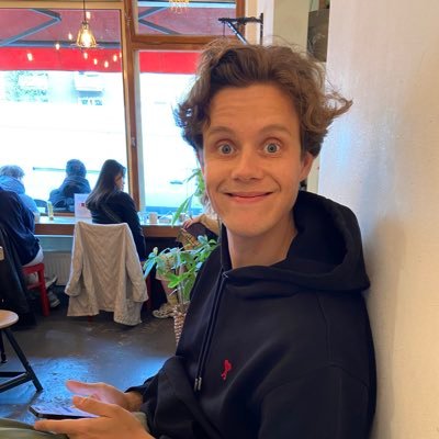 Poensgi's profile picture. building, founded https://t.co/vePNDxHtri 2021-2024, working on something new…