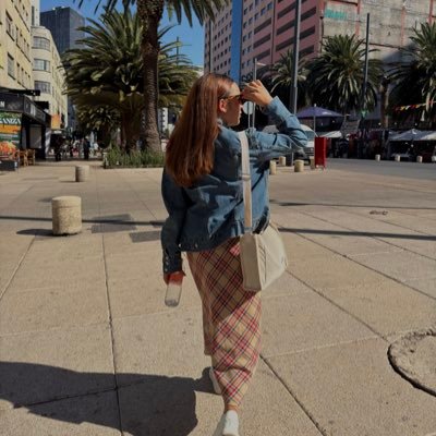 camconh's profile picture. 2 2 | C D M X | Yo nunca contesto