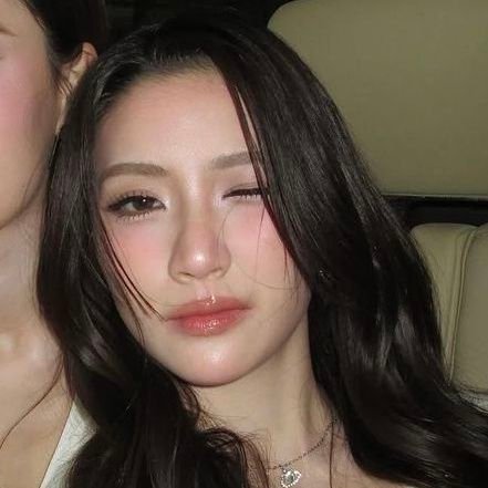 mohyeri's profile picture. viendo poisonous love con momo ✧⁠*⁠。