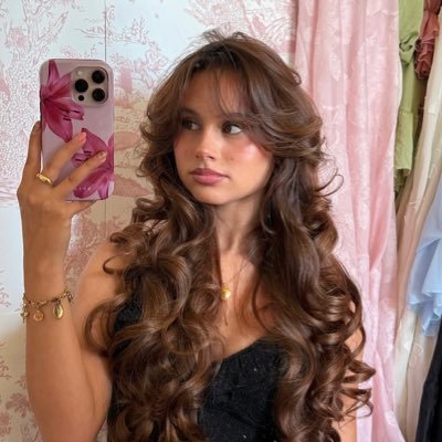 dajsycharms's profile picture. i think too much