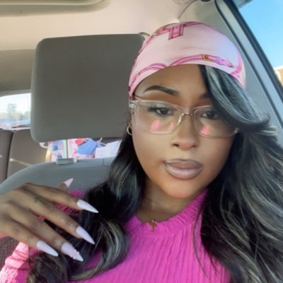 leahlanayy's profile picture. my peace of mind ..✨instagram . @iamlealanayy