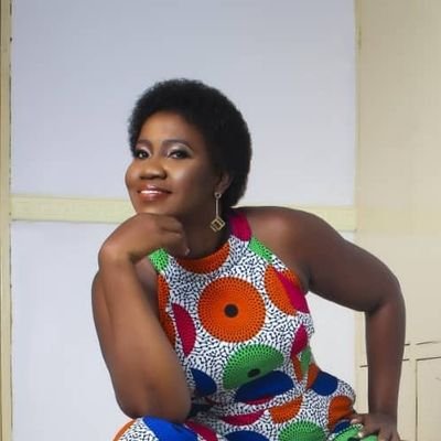 MonwoluwaS's profile picture. Citizen, teacher, writer,  proofreader