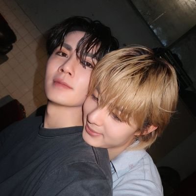 xiaoyun_anny's profile picture. Happy life with zeenunew💙🧡