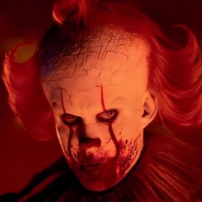 vampythian's profile picture. ˖ ♱ . . . 𝐀s pessoas mais interessantes são os homens que têm futuro e as mulheres que têm passado ꫂ ၴႅၴ  • ela/ele •  cartomante profissional.