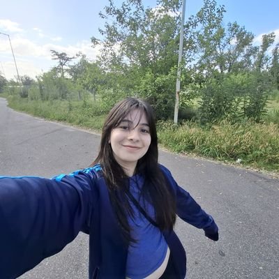 oddperson1_'s profile picture. si no hay amor que no haya nada entonces                                
25