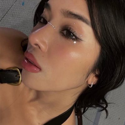 daysfarol's profile picture. teus lábios labirinto