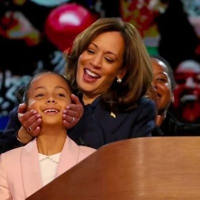 snowydeerrs's profile picture. i like politics #prestwt // she .ᐟ her