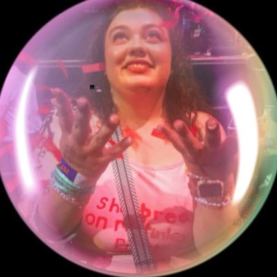 wh0c0u1dstay's profile picture. ✺ know i’ll keep moving ✺ 20 ✺ chicago 𖣂 taytøp+laufey ❤︎ blurrylor⋆#1 the archer and trench lover 𝄞