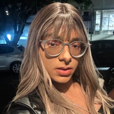 vineeciusz's profile picture. ele/ela - drag queen/NB🏳️‍⚧️ - floripa. 🏝️