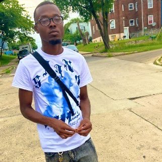 Show_NoLove098's profile picture. Fake Love 💔 Is Worst Then Real HATE 🙌🏽 StayTrue To Yourself & Take Care Of Your Family 🤞🏾 REAL always Recognize REAL💯 #LongLiveAuntFish 👼🏽 BHP🏚