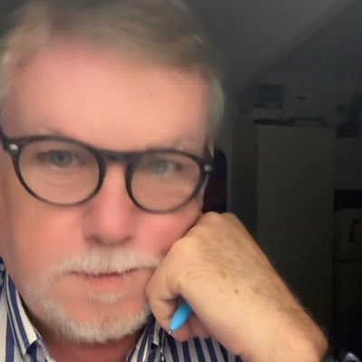 MaximusPraetor's profile picture. Abogado. Funcionario en Armada. Master Abogacía UOC. Intermediario Financiero.Mediador.Graduado Derecho UNED. Estudia Criminología UNED.