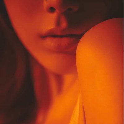 linmePo's profile picture. I am love | stfu and affirm