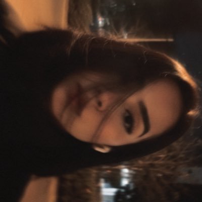 mariajbajana's profile picture. Me dicen Majito🍀, amo los libros📖 , no puedo pasar un día sin escuchar música y tengo una muy buena historia que contar, pero aún me falta mucho por escribir.