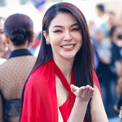 mireavensft's profile picture. Juliantina 🏳️‍🌈