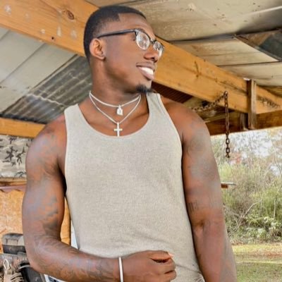 D3rdlegg's profile picture. (Big Dee ) 9.5 inch 🍆 (Straight ) content creator 😈 hmu for content I sell 😋‼️Snapchat:Dee2llit 💦 I only respond back on OF if you subscribe 🤫