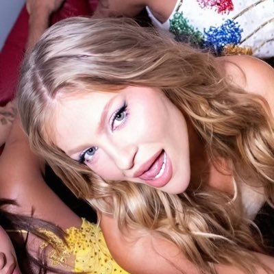 saturnsnz's profile picture. luísa gerloff sonza ⬫ 1998