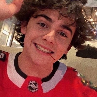 pedrokinks's profile picture. I became 𝐢𝐧𝐬𝐚𝐧𝐞, with long intervals of horrible 𝑠𝑎𝑛𝑖𝑡𝑦.