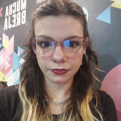 comunistwice's profile picture. *ੈ✩‧₊˚༺☆༻*ੈ✩‧₊˚