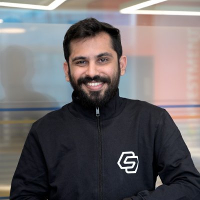 ronakrrb's profile picture. 💼 Ex-Entrepreneur | ⚙️ Engineer | 🛣️ Traveler | 🐾 Pet Parent 
✨ Exploring life one adventure at a time.