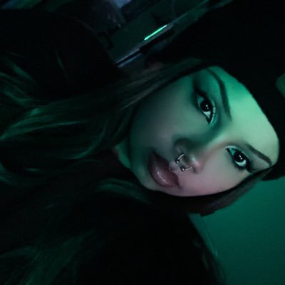 CUNTRIN444's profile picture. certified frolic-aholic