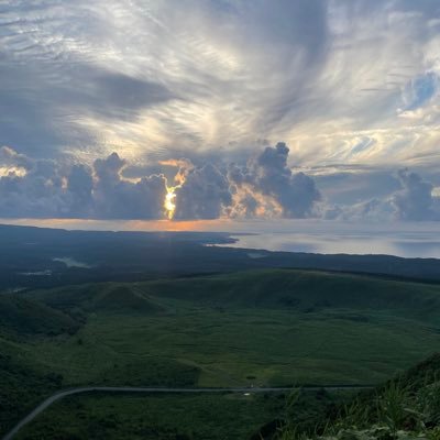 hang47672292's profile picture. 28卒/早慶文系/戦コン志望 無言フォロー失礼します🙇