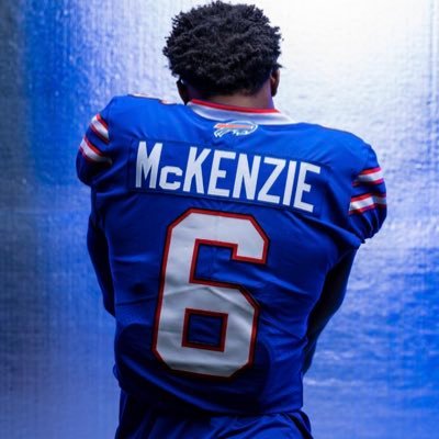 McKenziesCandy's profile picture. not @_IsaiahMcKenzie