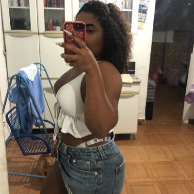 chamaderay_c's profile picture. ✨