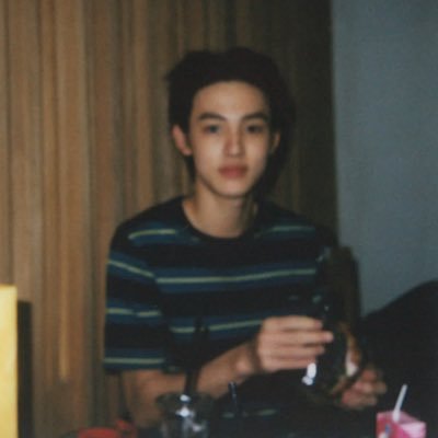 eshicon's profile picture. 