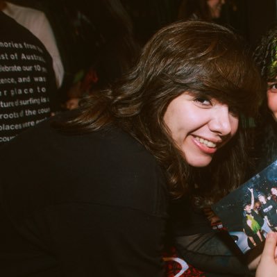 vaccaribia's profile picture. jornalista, produtora de banda, viciada em café, torcedora do broncos, fã do tom hanks e do nothing,nowhere. • @downstagebra @bandadecasinha entre outros