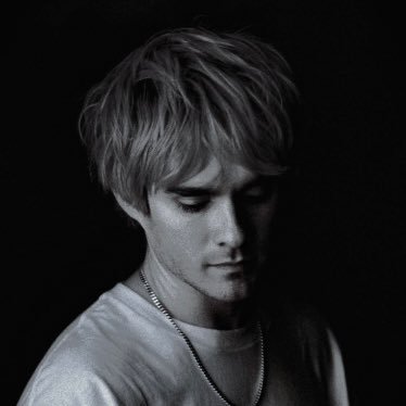 ragedbaits's profile picture. ⠀⠀⠀⠀⠀ ⠀⠀⠀ ᅠ 𝒔𝘯𝘦𝘢𝘬𝘪𝘯𝘨 ᵒᵘᵗ ᵒᶠ h͟e͟a͟v͟en ∙