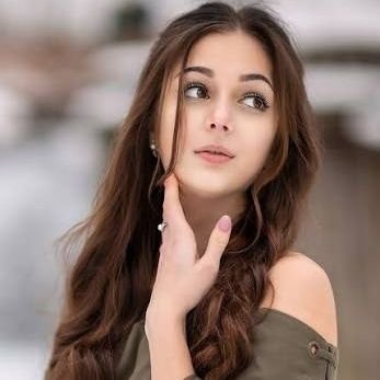 AnuradhaMi8992's profile picture. Live Life King Size 🤴