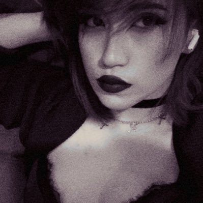 GoryRaven's profile picture. I like drawing ! 😼 {banner by PRINTS____ }