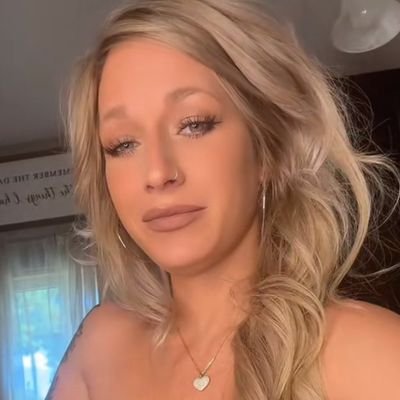 katpesch00's profile picture. Modeling 
Mother of a lovely boy