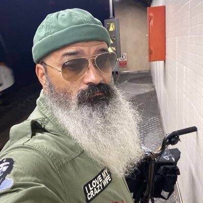 elmoovies's profile picture. #caciquecaricuao #elcicloexpedicionista 🏃🏽‍♀️🚴🏼🚵🏼🏊🏼🏄🏼amante 🏝🏔padre 💑 #soyresiliente #soyfilantropo #elriderdesantcugat #enconexionconeluniverso