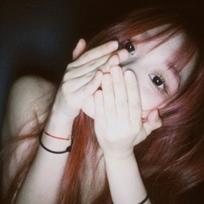 yyrkarchll's profile picture. 