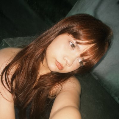 larituttifrutti's profile picture. indecisa sem noção fragil caça like bloqueada oportunista