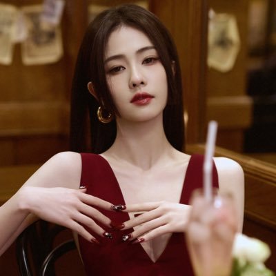 ofBailu's profile picture. ﹝MVRP﹞ #҉𝐁𝐀𝐈𝐋𝐔 🦌— Lights, camera, action! Get ready to be mesmerized by her elegance on screen. It's Bailu #白鹿 / Bai Mengyan #白梦妍 here! 🎬: #唐宫奇案之青雾风鸣 #莫离