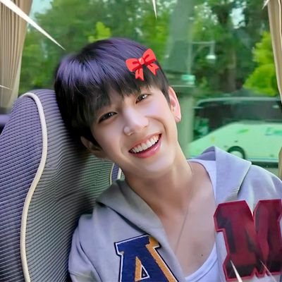 Goldenhour96703's profile picture. 