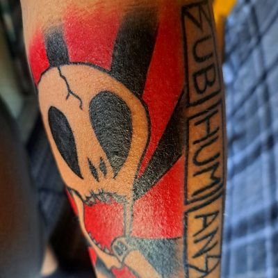 PukeonTrump's profile picture. Rescue 🐈 owner, ❤️ being in nature 🏕 I VET & #IFB Fuck #MAGA, Conservatives & Trump, Vinyl Collector, Avid Concert Goer, ♥️ DIY Punk Rock especially 90s era.