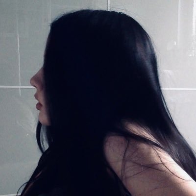 2ff_el's profile picture. نادره مَالها بالعذارىّ شكل ومثيّل