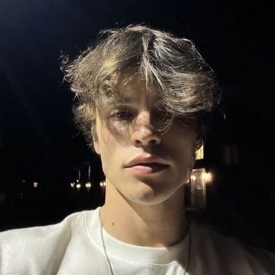 bangbimbo_'s profile picture. 