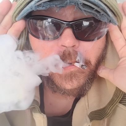 daniel_lewter's profile picture. ☝️HERE IS MY NAME 🤠 DONT WEAR IT OUT
🤔idk if im dreaming but I'm liking kinda