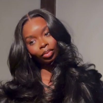 Queentaurus01's profile picture. “We were falling in love with the show and falling in love with each other” energy - ckp